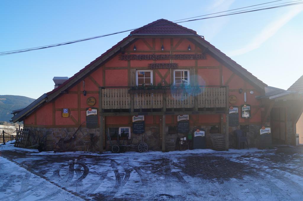 Restaurant Pension-Anton Яхимов Экстерьер фото